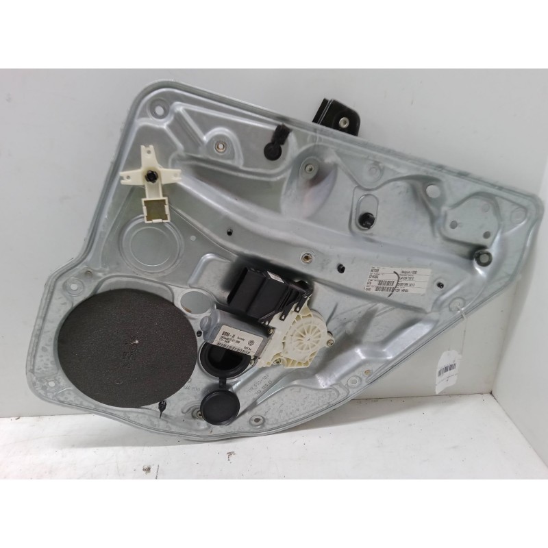 Recambio de elevalunas electrico trasero derecho para volkswagen golf iv (1j1) 1.9 tdi referencia OEM IAM   