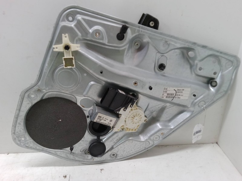 Recambio de elevalunas electrico trasero derecho para volkswagen golf iv (1j1) 1.9 tdi referencia OEM IAM   