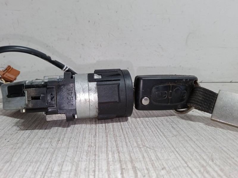 Recambio de clausor para peugeot 3008 suv (mc_, mr_, mj_, m4_) 1.6 bluehdi 120 referencia OEM IAM   