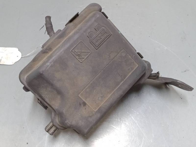 CAJA RELES / FUSIBLES 