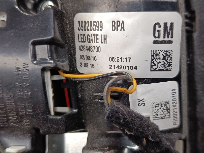 Recambio de piloto trasero porton izquierdo para opel zafira tourer c (p12) 1.4 (75) referencia OEM IAM 39028599 428448700 