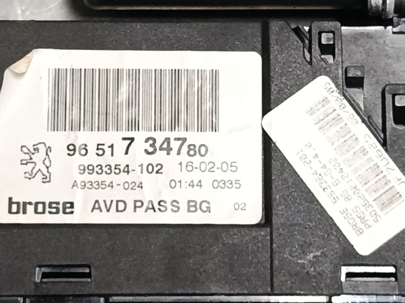 Recambio de motor elevaluna delantero derecho para peugeot 307 cc (3b) 2.0 16v referencia OEM IAM 9651734780  
