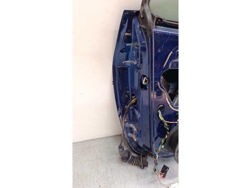 Recambio de puerta delantera derecha para peugeot 307 cc (3b) 2.0 16v referencia OEM IAM 9004 Z1  
