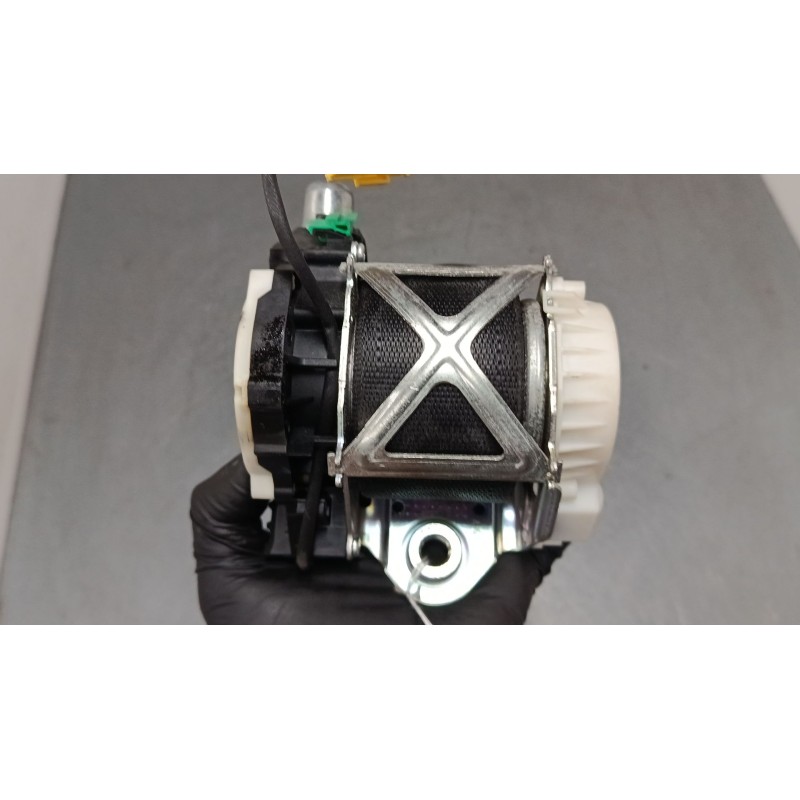 Recambio de cinturon seguridad delantero derecho para fiat bravo ii (198_) 1.9 d multijet (198axb1a) referencia OEM IAM 34019922