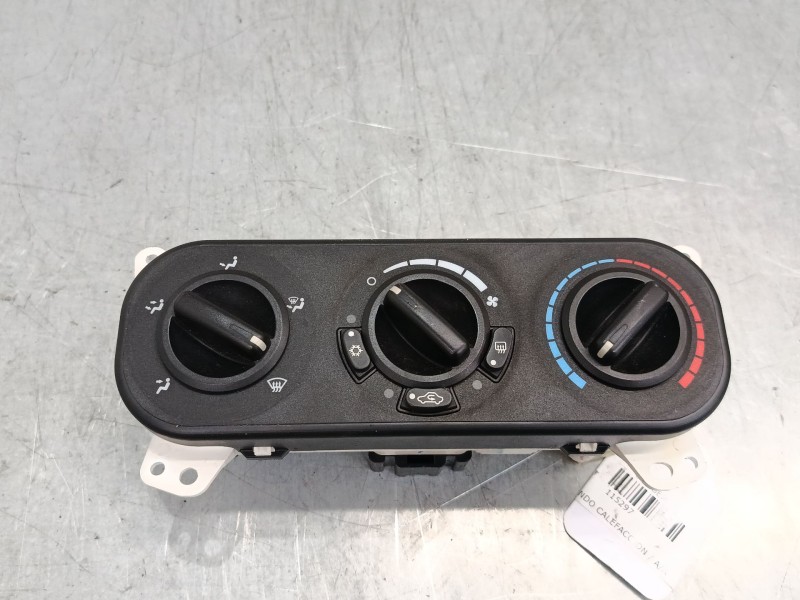 Recambio de mando calefaccion / a/a para dodge caliber 2.0 crd referencia OEM IAM P05058307AE  