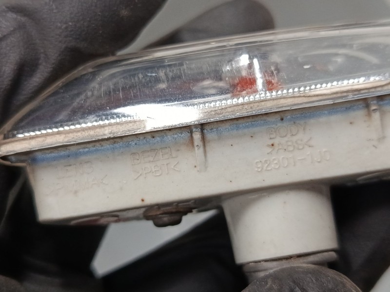 Recambio de intermitente lateral izquierdo para hyundai ix20 (jc) 1.4 referencia OEM IAM 923011J0  