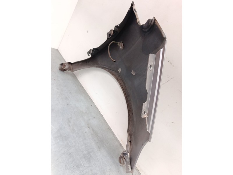 Recambio de aleta delantera izquierda para mercedes-benz clase m (w164) ml 320 cdi 4-matic (164.122) referencia OEM IAM   