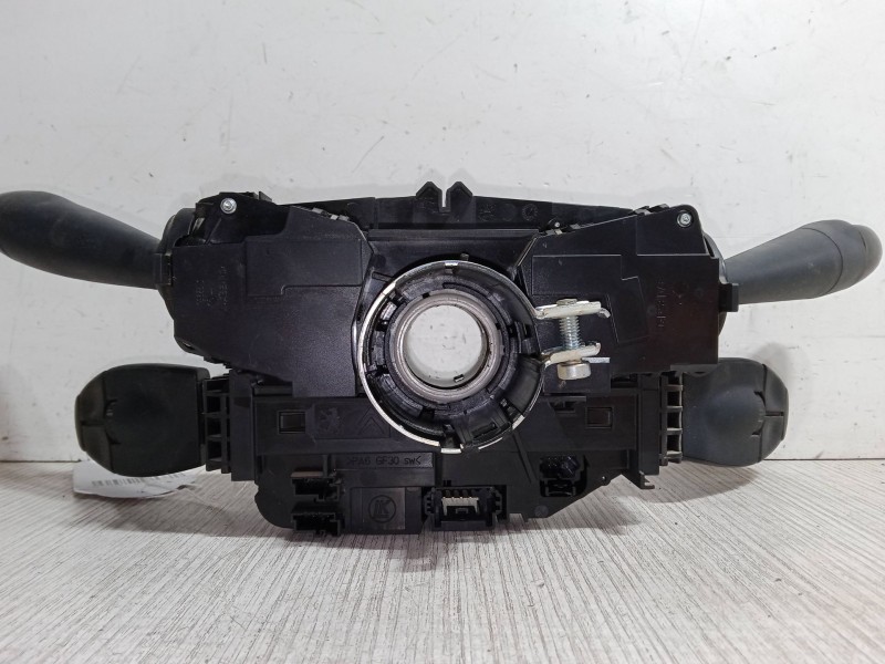 Recambio de mando luces para peugeot 3008 suv (mc_, mr_, mj_, m4_) 1.6 bluehdi 120 referencia OEM IAM 96773912ZD  COM2008