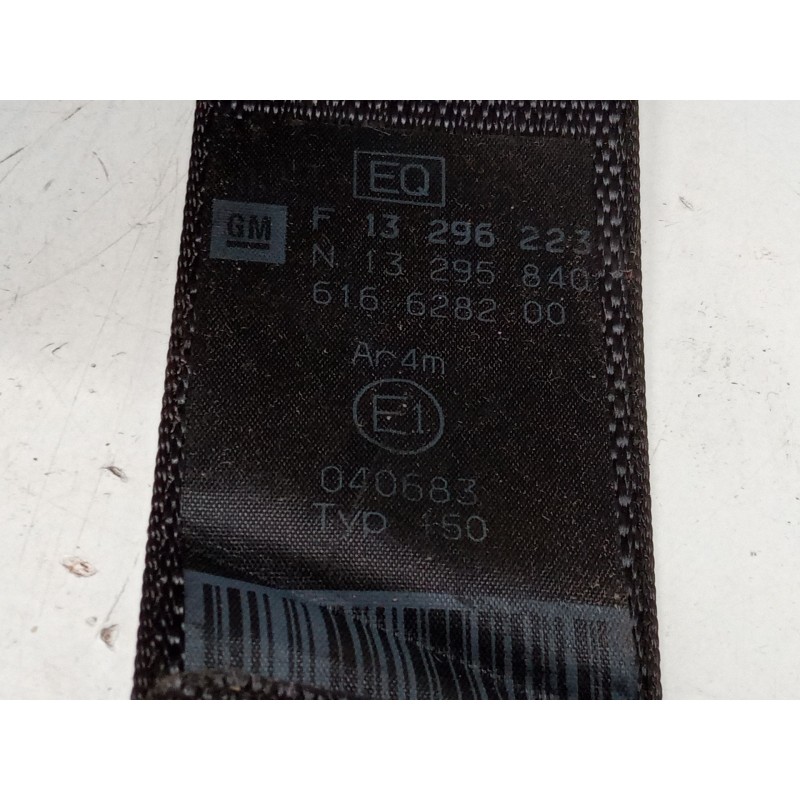 Recambio de cinturon seguridad tercera fila derecho para opel zafira / zafira family b (a05) 1.7 cdti (m75) referencia OEM IAM  