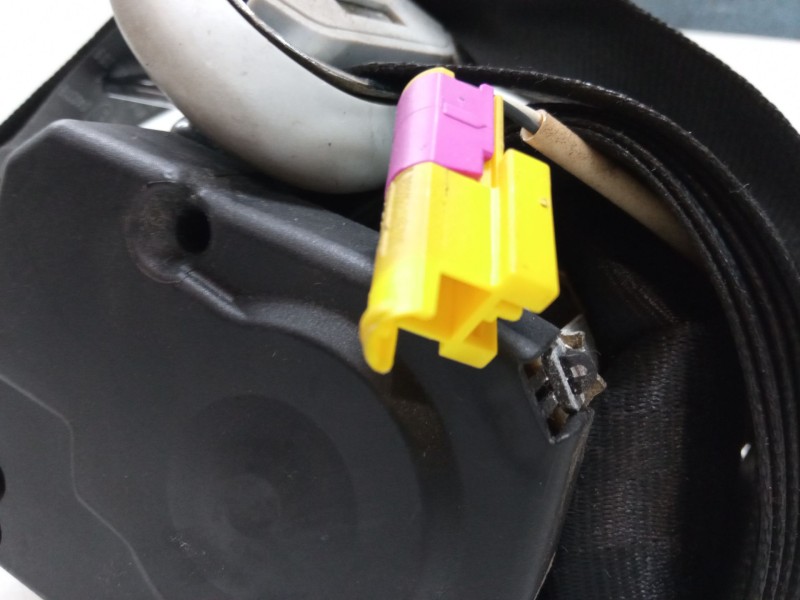 Recambio de cinturon seguridad delantero izquierdo para volkswagen golf iv (1j1) 1.4 16v referencia OEM IAM   