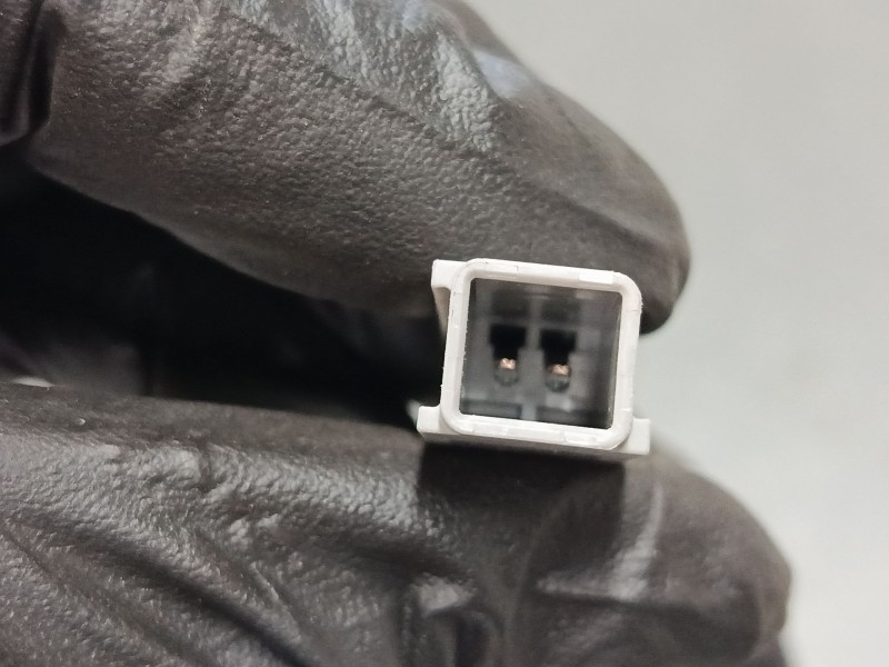 Recambio de anclaje cinturon delantero derecho para mazda 5 (cr) 1.8 (cr19) referencia OEM IAM   