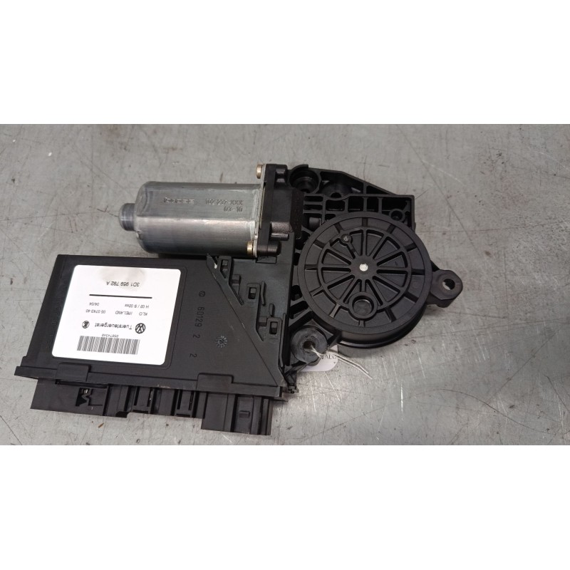 Recambio de motor elevaluna delantero derecho para porsche cayenne (9pa) s 4.5 referencia OEM IAM 3D1959792A  