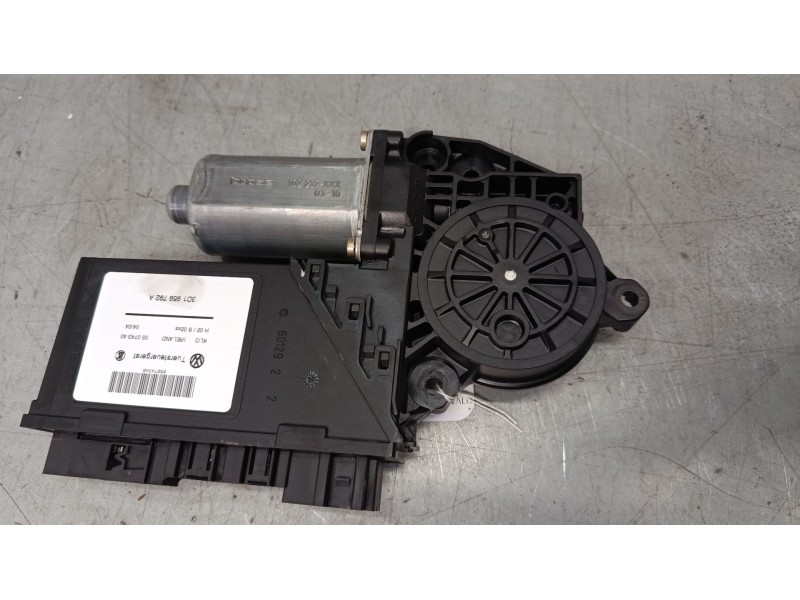 Recambio de motor elevaluna delantero derecho para porsche cayenne (9pa) s 4.5 referencia OEM IAM 3D1959792A  