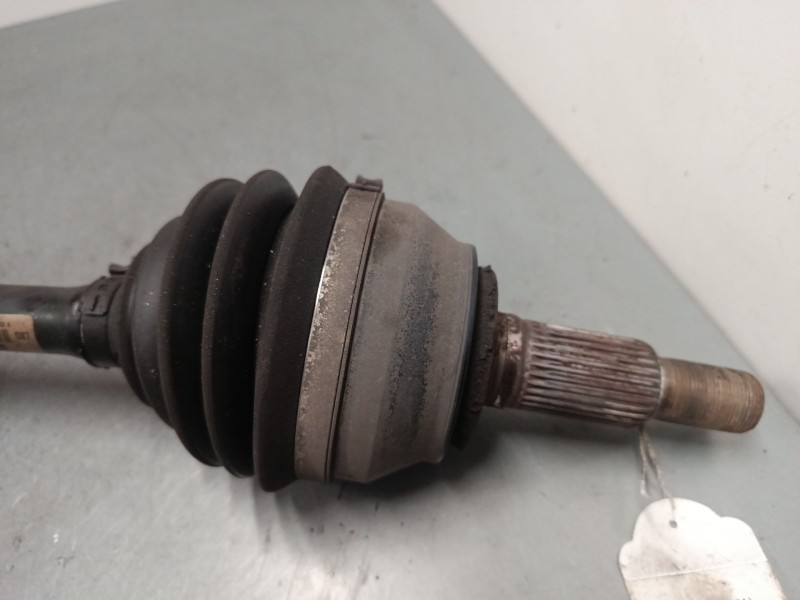 Recambio de transmision delantera izquierda para porsche cayenne (9pa) s 4.5 referencia OEM IAM 7L0407271C  