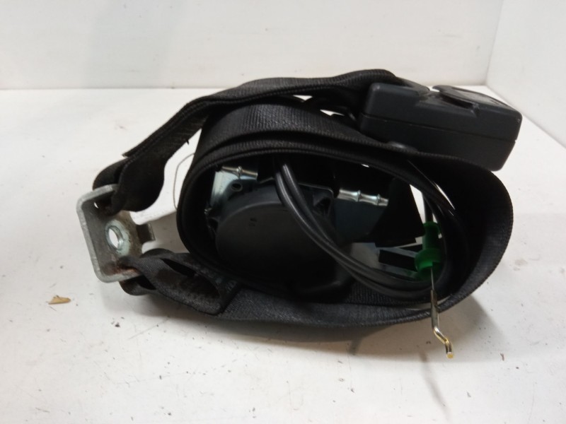 Recambio de cinturon seguridad trasero central para opel combo tour 1.6 referencia OEM IAM   