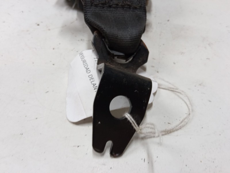 Recambio de cinturon seguridad delantero derecho para volkswagen polo iii (6n1) 60 1.4 referencia OEM IAM   