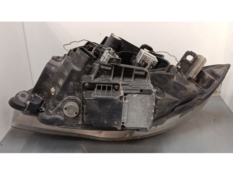 Recambio de faro derecho xenon para bmw 1 (f20) 116 d referencia OEM IAM 6311717029204  