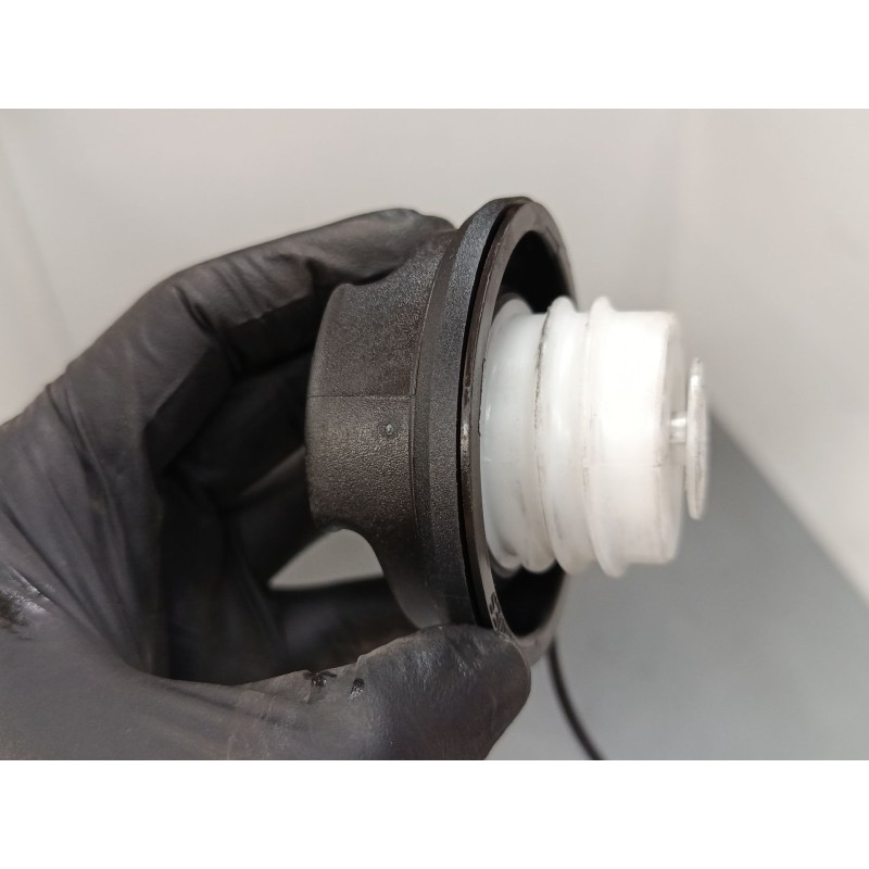 Recambio de tapon combustible para opel corsa d (s07) 1.2 (l08, l68) referencia OEM IAM   