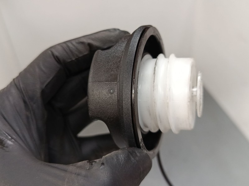 Recambio de tapon combustible para opel corsa d (s07) 1.2 (l08, l68) referencia OEM IAM   