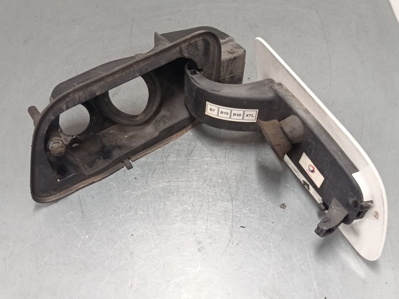 Recambio de tapa exterior combustible para citroën grand c4 spacetourer (3a_, 3e_) 2.0 bluehdi 160 referencia OEM IAM 9814206580