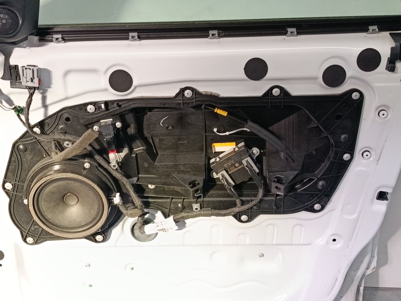 Recambio de puerta delantera derecha para land rover range rover evoque (l538) 2.0 d referencia OEM IAM   