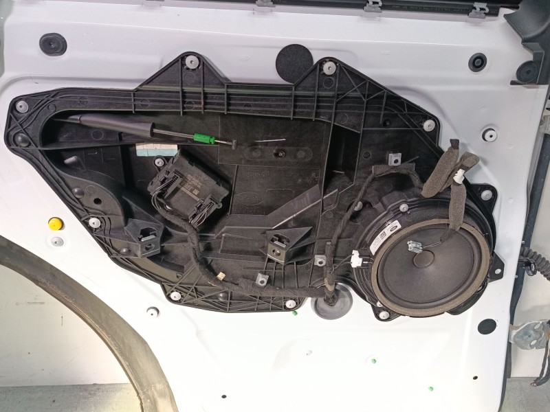 Recambio de puerta trasera izquierda para land rover range rover evoque (l538) 2.0 d referencia OEM IAM   