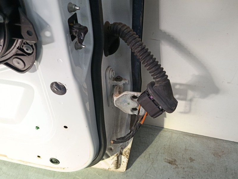 Recambio de puerta trasera izquierda para land rover range rover evoque (l538) 2.0 d referencia OEM IAM   
