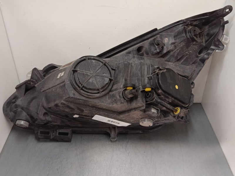 Recambio de faro derecho para opel corsa d (s07) 1.2 (l08, l68) referencia OEM IAM 13186382 89313305 