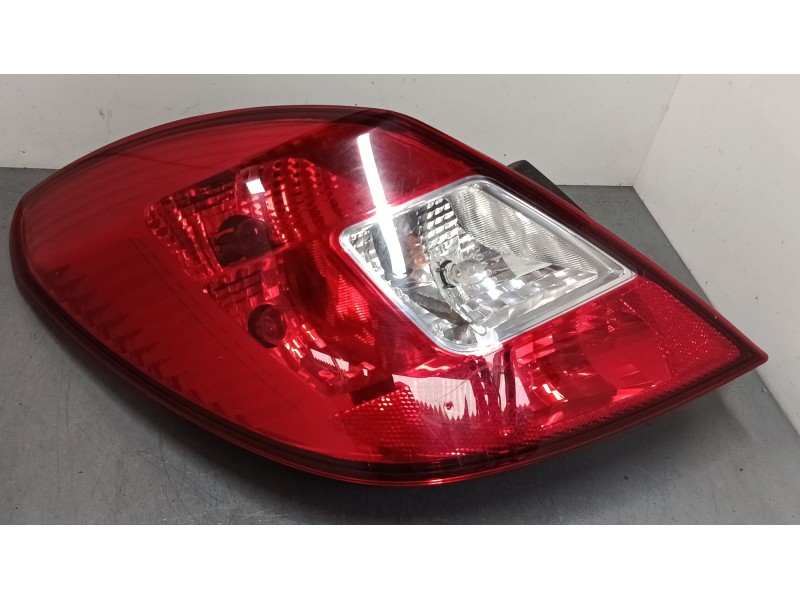 Recambio de piloto trasero izquierdo para opel corsa d (s07) 1.2 (l08, l68) referencia OEM IAM 13188047  