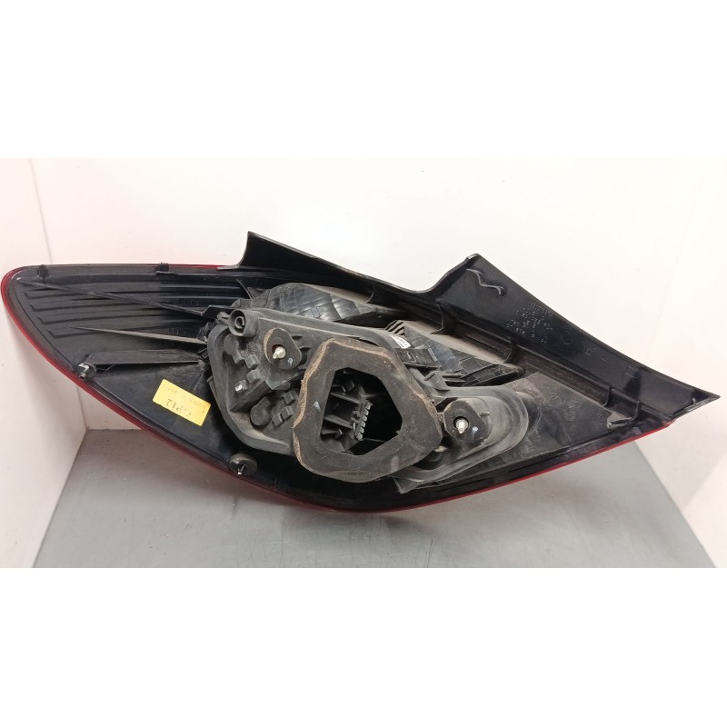 Recambio de piloto trasero derecho para opel corsa d (s07) 1.2 (l08, l68) referencia OEM IAM 13188046  