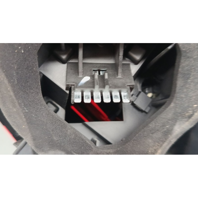 Recambio de piloto trasero derecho para opel corsa d (s07) 1.2 (l08, l68) referencia OEM IAM 13188046  