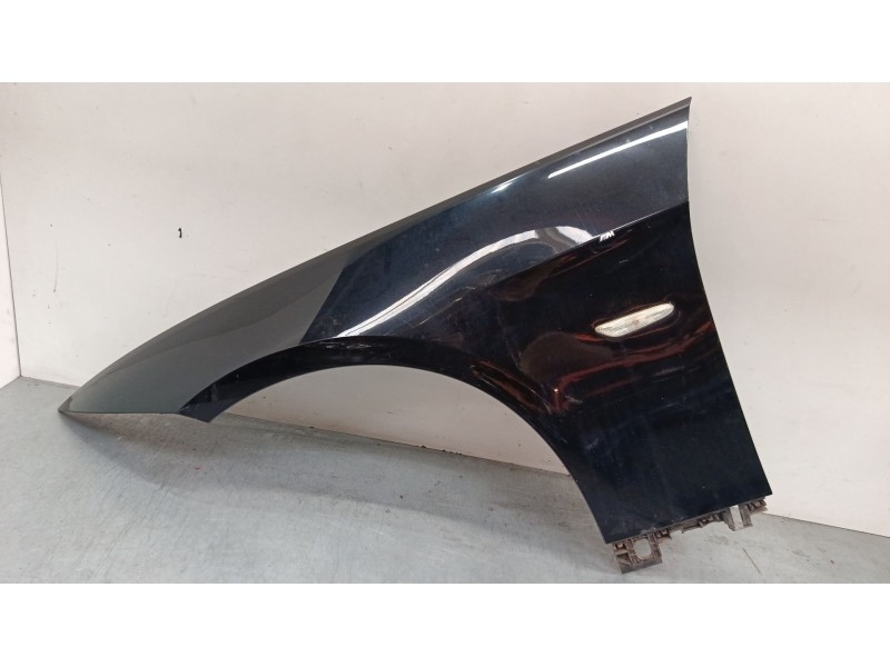 Recambio de aleta delantera izquierda para bmw 3 coupé (e92) 320 d xdrive referencia OEM IAM   