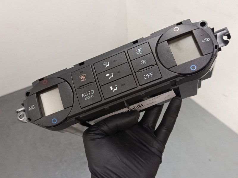 Recambio de mando climatizador para ford focus ii sedán (db_, fch, dh) 1.6 referencia OEM IAM 3M5T18C612AL  