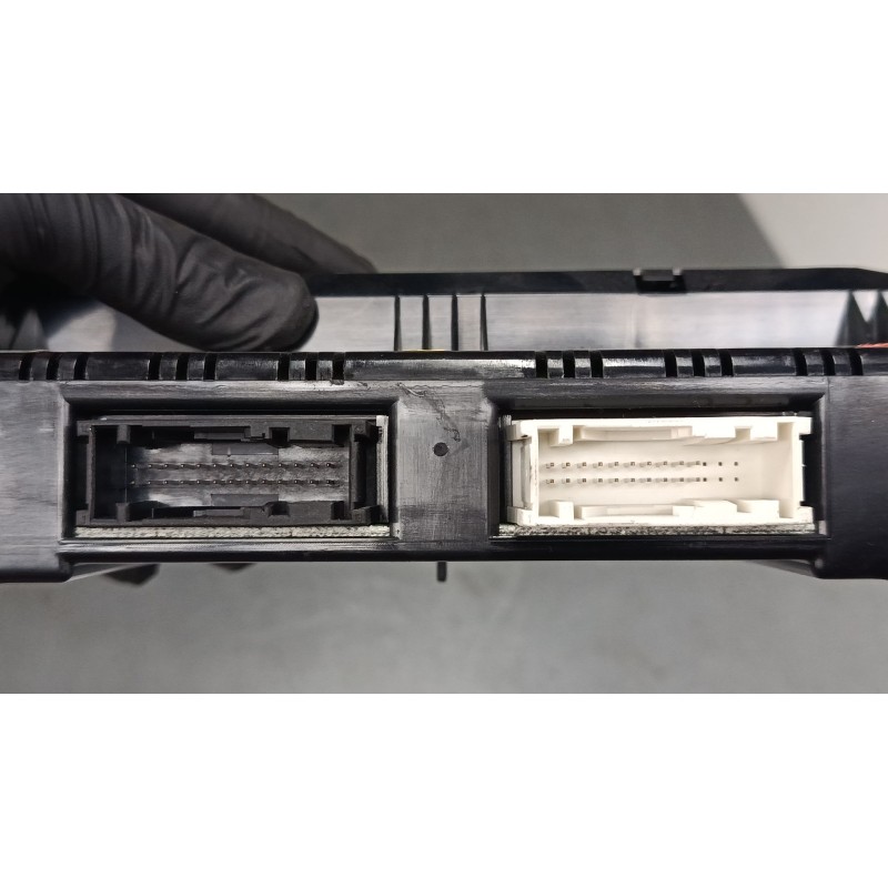 Recambio de mando climatizador para ford focus ii sedán (db_, fch, dh) 1.6 referencia OEM IAM 3M5T18C612AL  