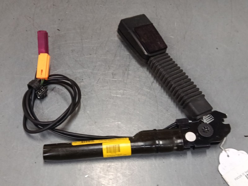 Recambio de anclaje cinturon delantero derecho para ford focus ii sedán (db_, fch, dh) 1.6 referencia OEM IAM   