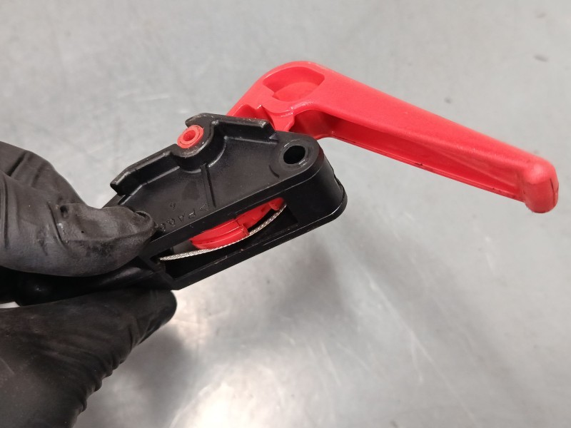 Recambio de tirador capo para citroën c3 i (fc_, fn_) 1.4 hdi referencia OEM IAM   
