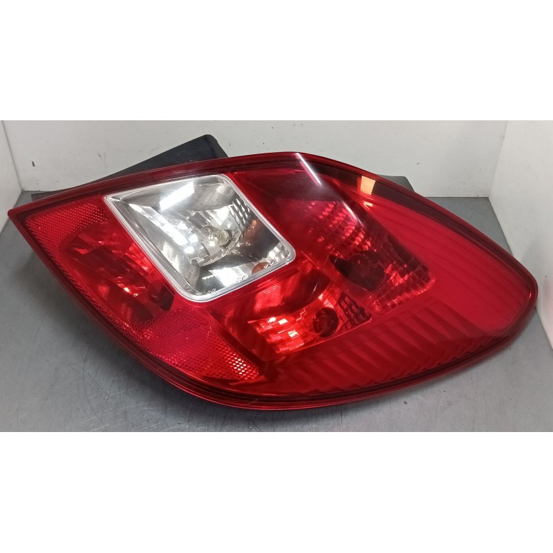 Recambio de piloto trasero derecho para opel corsa d (s07) 1.2 (l08, l68) referencia OEM IAM 13269051  