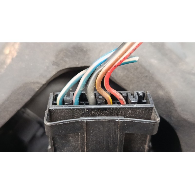 Recambio de piloto trasero derecho para opel corsa d (s07) 1.2 (l08, l68) referencia OEM IAM 13269051  