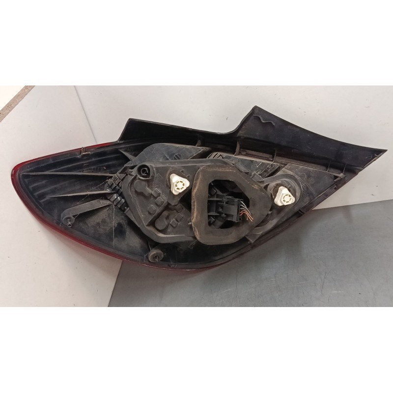 Recambio de piloto trasero derecho para opel corsa d (s07) 1.2 (l08, l68) referencia OEM IAM 13269051  