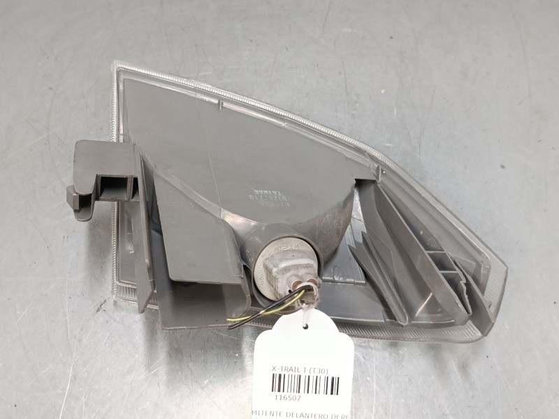 Recambio de intermitente delantero derecho para nissan x-trail i (t30) 2.2 dci 4x4 referencia OEM IAM 18A653B  