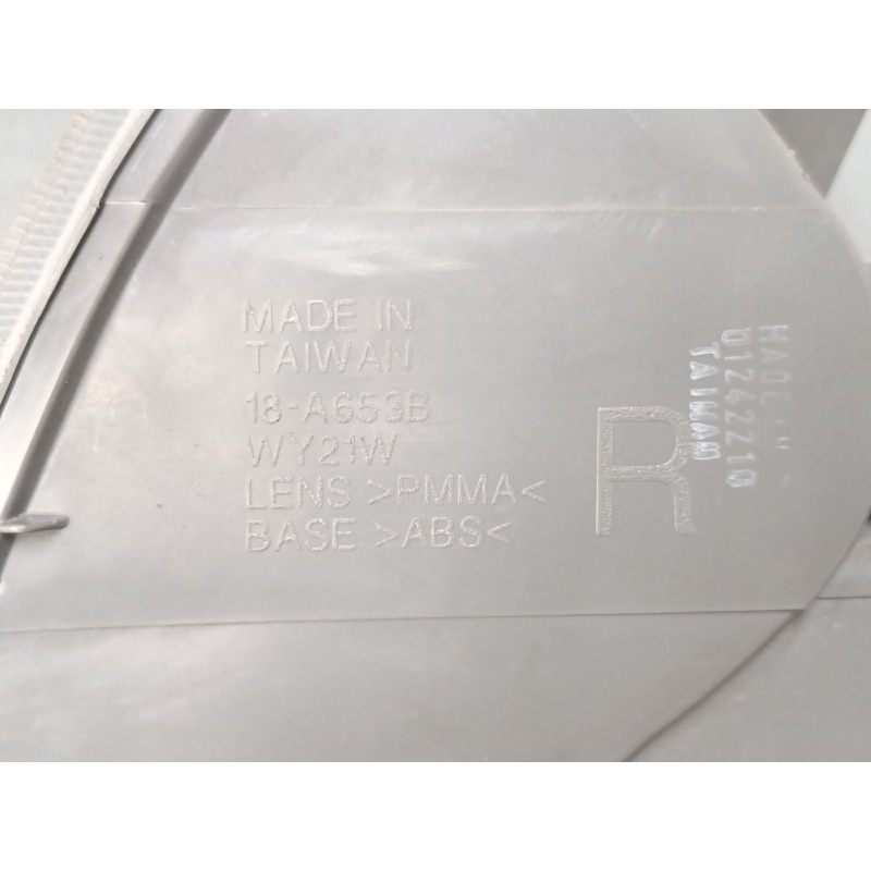Recambio de intermitente delantero derecho para nissan x-trail i (t30) 2.2 dci 4x4 referencia OEM IAM 18A653B  