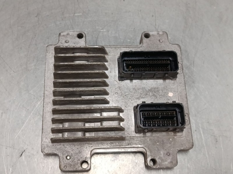 Recambio de centralita motor uce para opel corsa d (s07) 1.2 (l08, l68) referencia OEM IAM E8355580499  