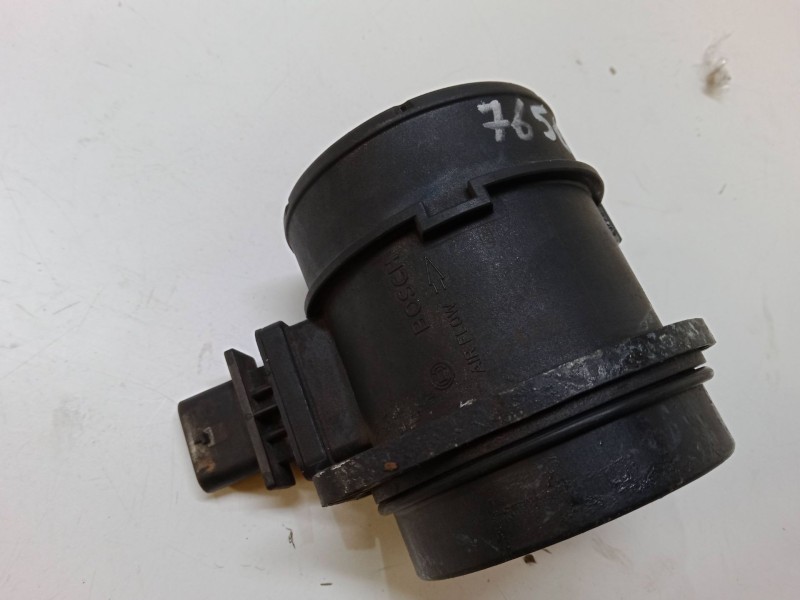 Recambio de caudalimetro para ssangyong rodius i 2.7 xdi referencia OEM IAM   