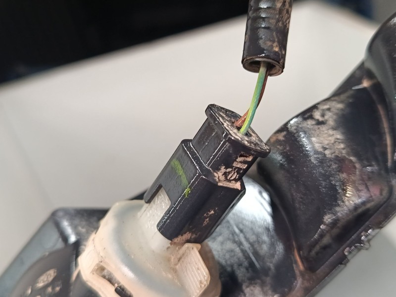 Recambio de luz central de freno para peugeot 208 i (ca_, cc_) 1.4 hdi referencia OEM IAM 9674308980  