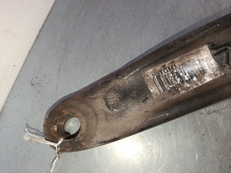 Recambio de brazo suspension inferior delantero izquierdo para peugeot 3008 i monospace (0u_) 2.0 hdi referencia OEM IAM   