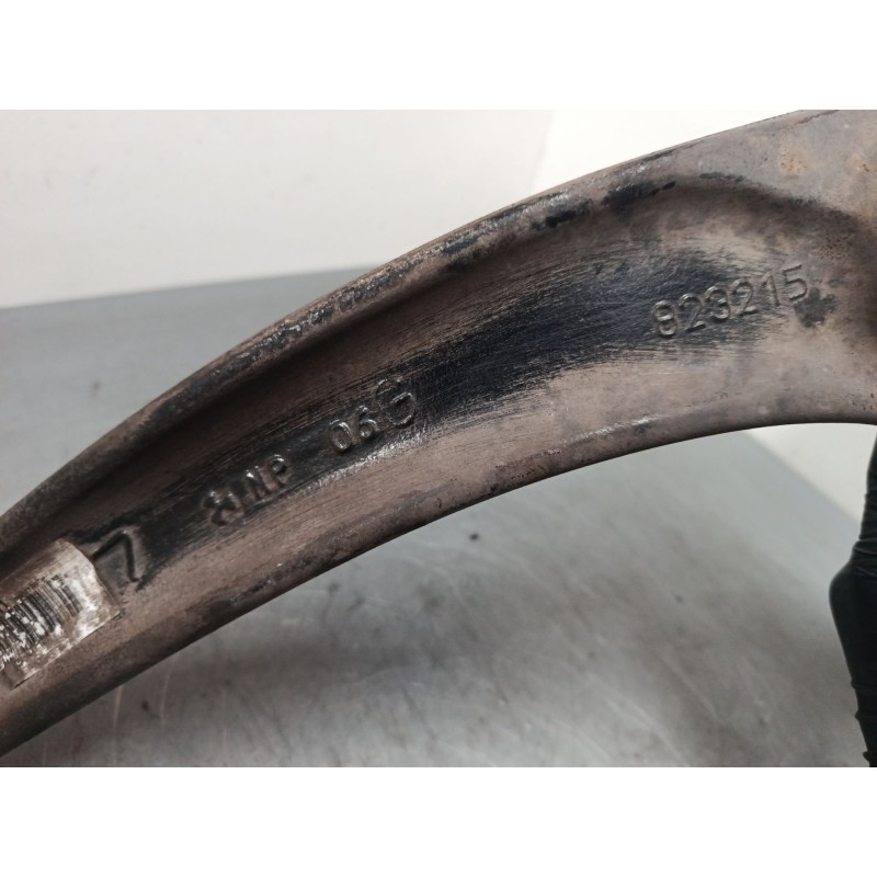 Recambio de brazo suspension inferior delantero izquierdo para peugeot 3008 i monospace (0u_) 2.0 hdi referencia OEM IAM   