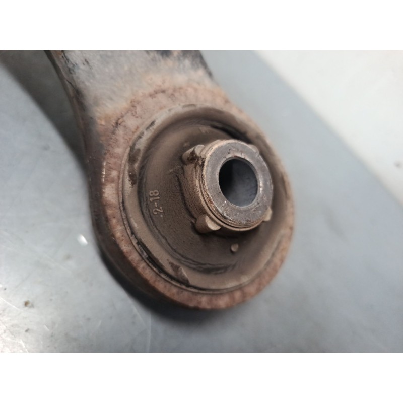 Recambio de brazo suspension inferior delantero izquierdo para peugeot 3008 i monospace (0u_) 2.0 hdi referencia OEM IAM   