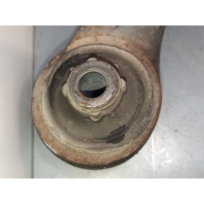 Recambio de brazo suspension inferior delantero derecho para peugeot 3008 i monospace (0u_) 2.0 hdi referencia OEM IAM   