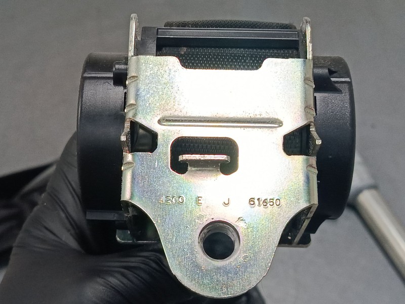 Recambio de cinturon seguridad delantero derecho para opel corsa d (s07) 1.2 (l08, l68) referencia OEM IAM 607707800d  