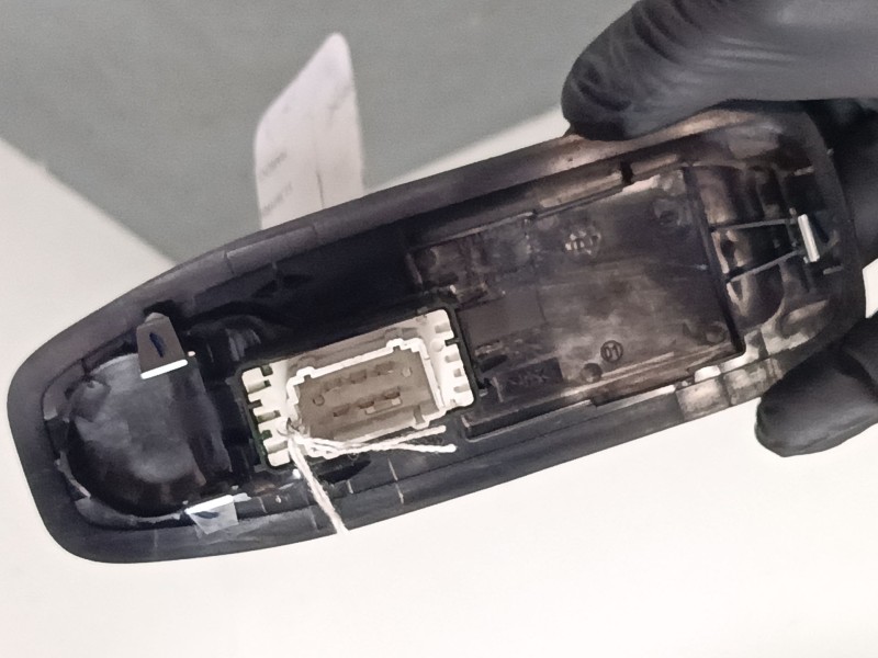 Recambio de mando elevalunas delantero derecho para peugeot 208 i (ca_, cc_) 1.4 hdi referencia OEM IAM 96751118ZD  